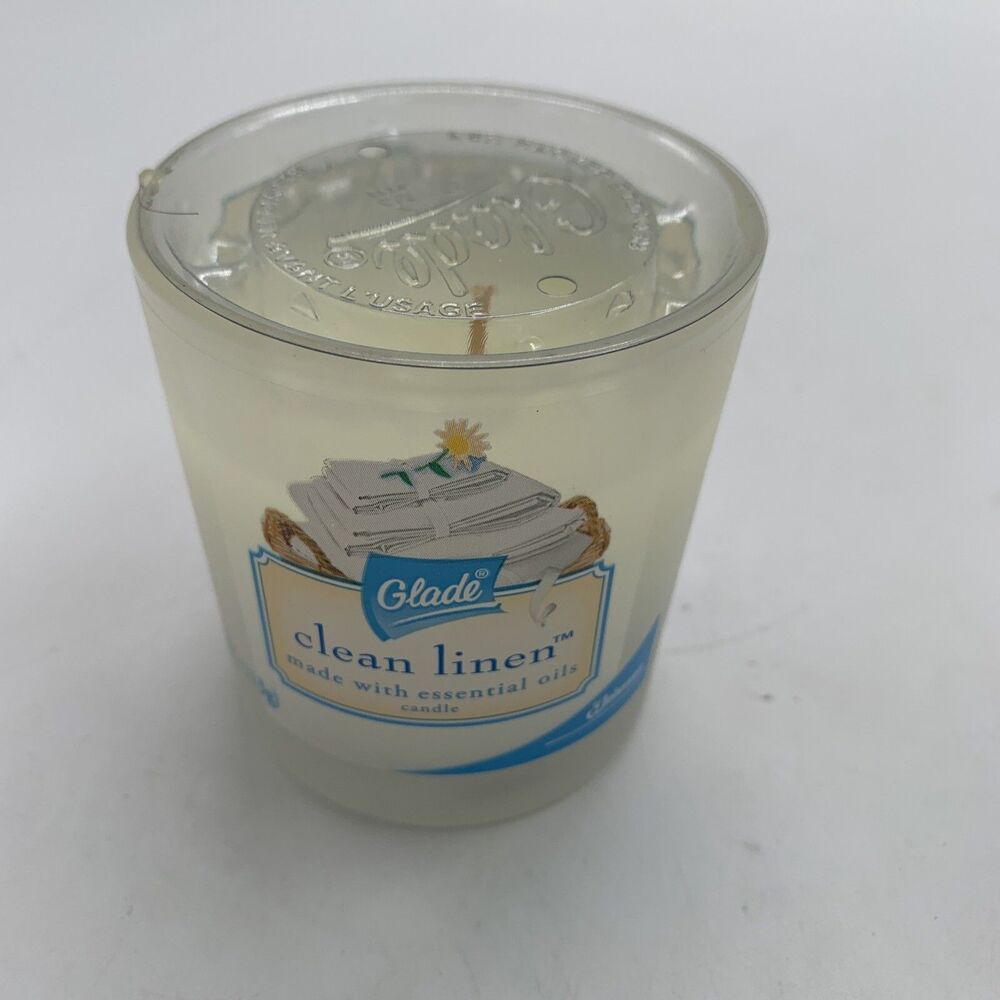 (1) Glade CLEAN LINEN GLASS JAR CANDLES 4 Oz. Each Candle From Year 2005